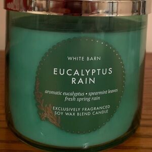 “EUCALYPTUS RAIN” 3-Wick Scented Candle 14.5 oz. Bath & Body Works